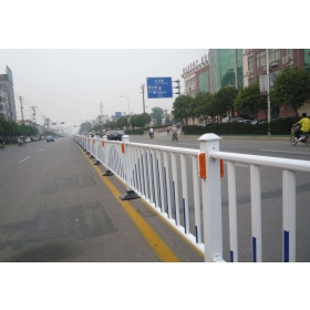 宜昌市市政道路护栏工程